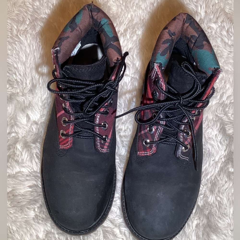 Timberland boys Black and Camouflage Lace-Up Boots size 3